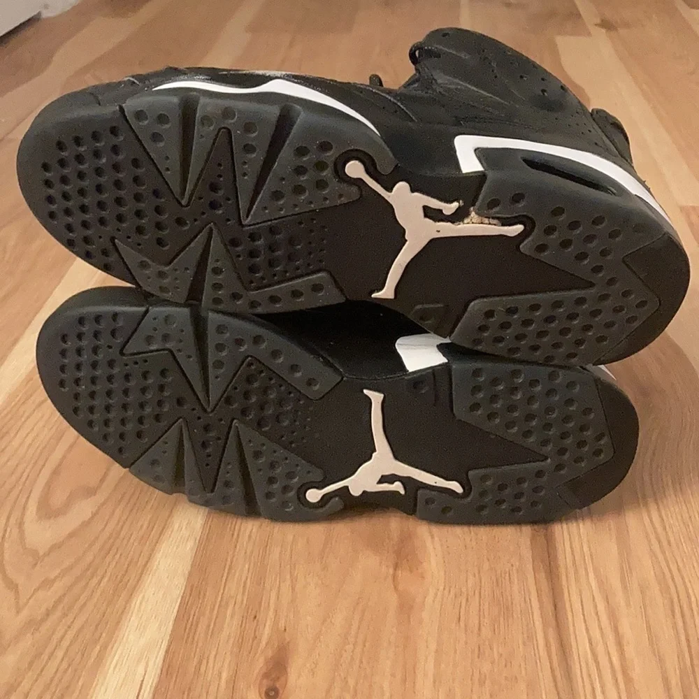 AIR JORDAN 6 RETRO 'BLACK CAT'